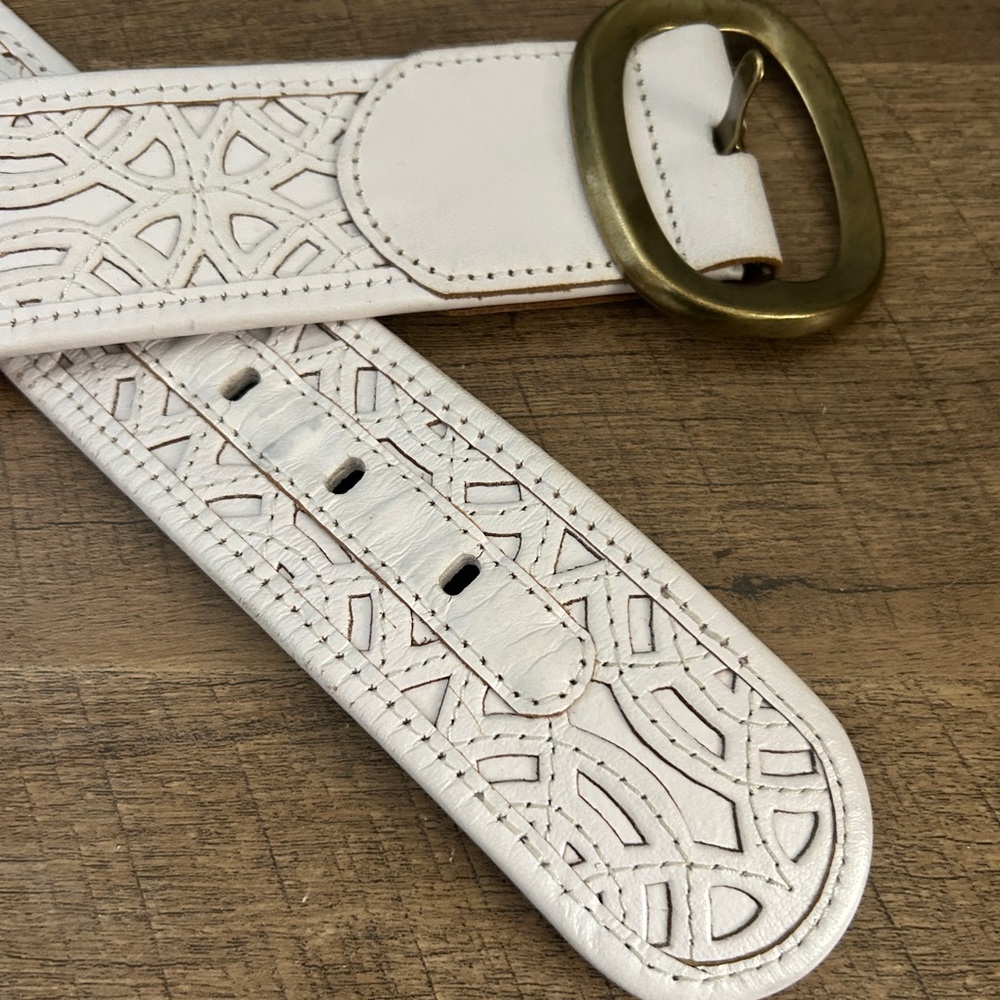 TRACY REESE Wide White Leather Belt
